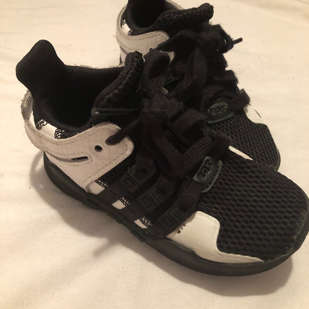 Toddler shoes 6&7